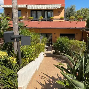 fontane-bianche-guest-rooms.sicilyhotelsitaly.net/